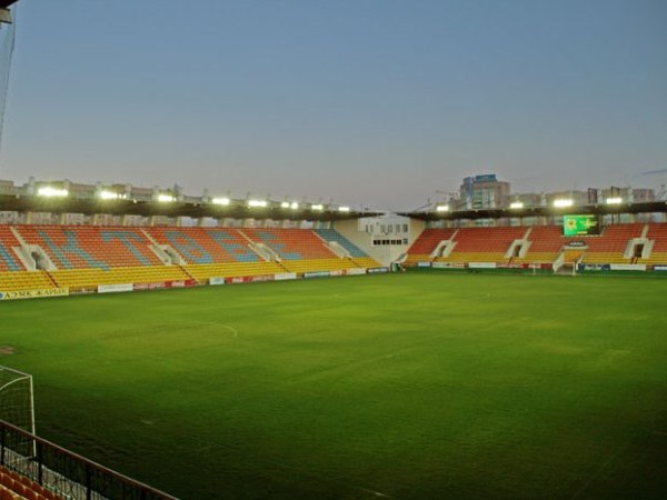 Ortalyq stadıon